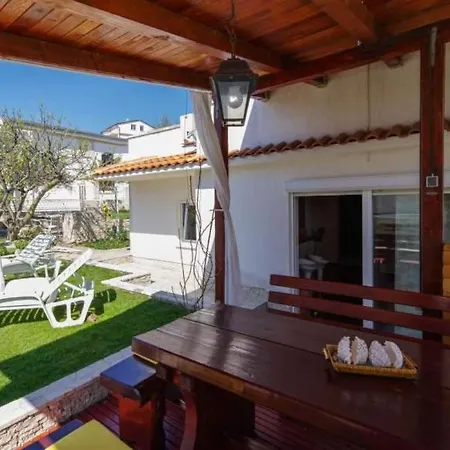 Sarar Apartment