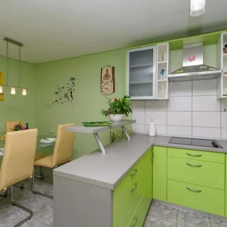 Apartment Sarar *