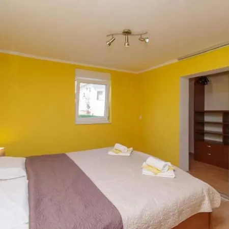 Sarar Apartment