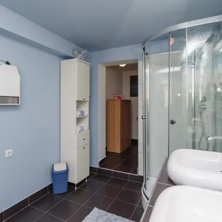 Apartment Sarar