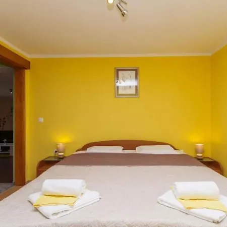 Sarar Apartment *